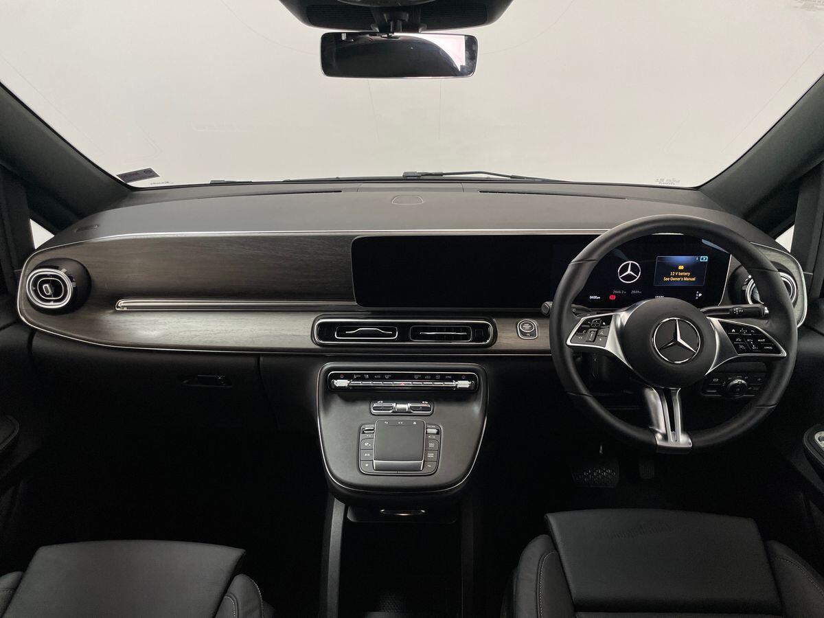 Used Mercedes-Benz V-Class 2024 for sale - 76995642: Photo 13