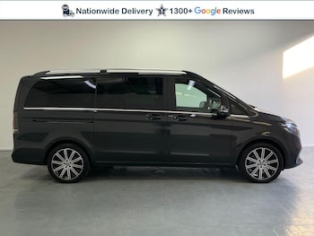 Used Mercedes-Benz V-Class 2024 for sale - 76995642: Photo