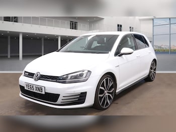Used Volkswagen Golf 2015 for sale - 77998491: Photo