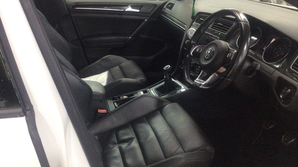 Used Volkswagen Golf 2015 for sale - 77998491: Photo 8