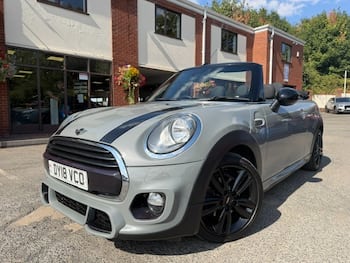 Used MINI Convertible 2018 for sale - 79628278: Photo