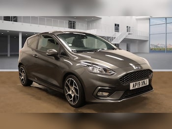 2019 (19) - 2019 19-Reg Ford Fiesdta ST-2 200bhp Ecoboost,1 OWNER FROM NEW,FSH,LOOK!! 3-Door