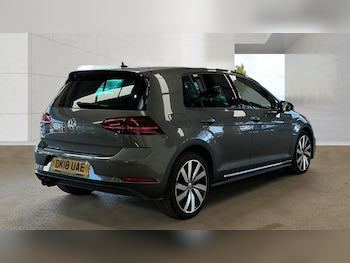 Used Volkswagen Golf 2018 for sale - 79624020: Photo