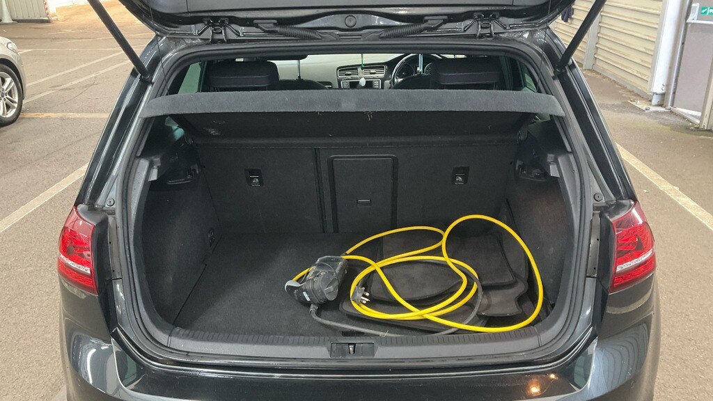 Used Volkswagen Golf 2016 for sale - 77901566: Photo 9