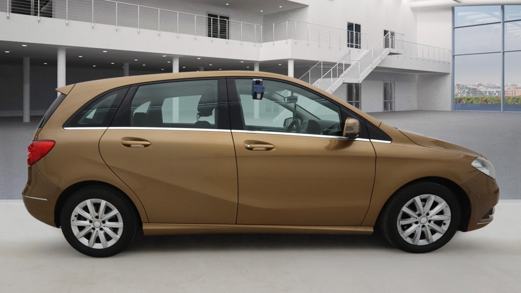 Used Mercedes-Benz B Class 2013 for sale - 77930463: Photo 8