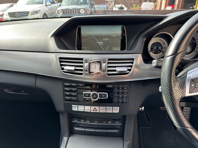 Used Mercedes-Benz E-Class 2014 for sale - 76045581: Photo 8