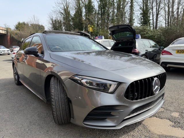 Used Mercedes-Benz A-Class 2018 for sale - 77963780: Photo 2