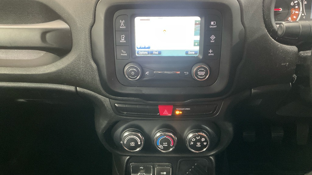 Used Jeep Renegade 2016 for sale - 76381946: Photo 10