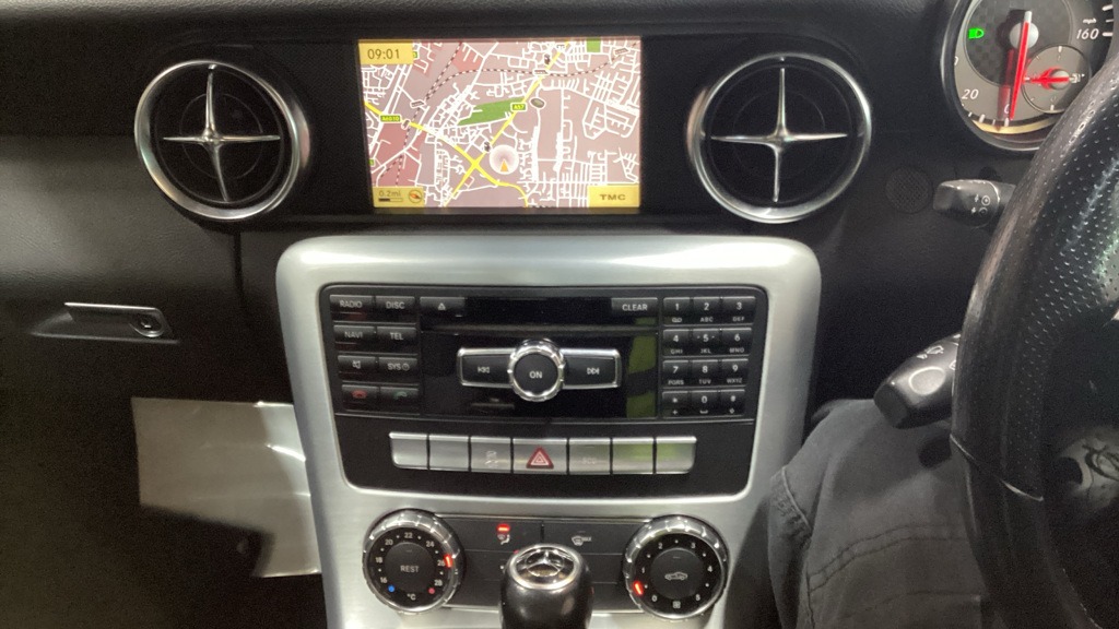 Used Mercedes-Benz SLK 2011 for sale - 78121957: Photo 11