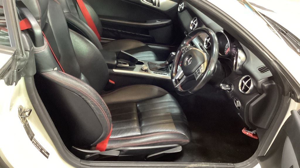 Used Mercedes-Benz SLK 2011 for sale - 78121957: Photo 9