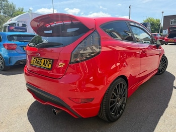 Used Ford Fiesta 2016 for sale - 79081769: Photo