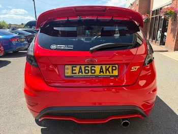 Used Ford Fiesta 2016 for sale - 79081769: Photo