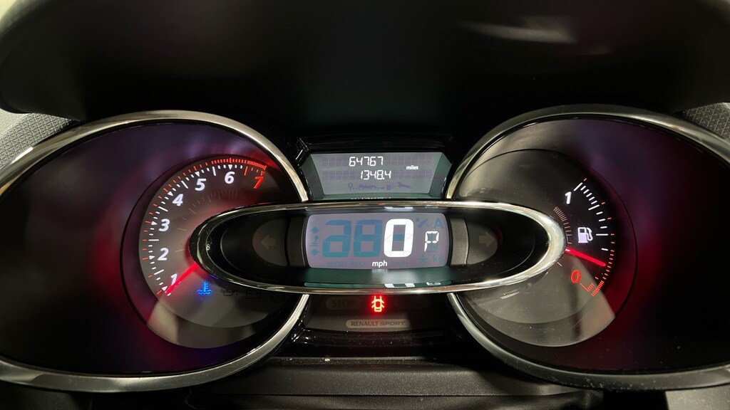 Used Renault Clio 2013 for sale - 77363325: Photo 10