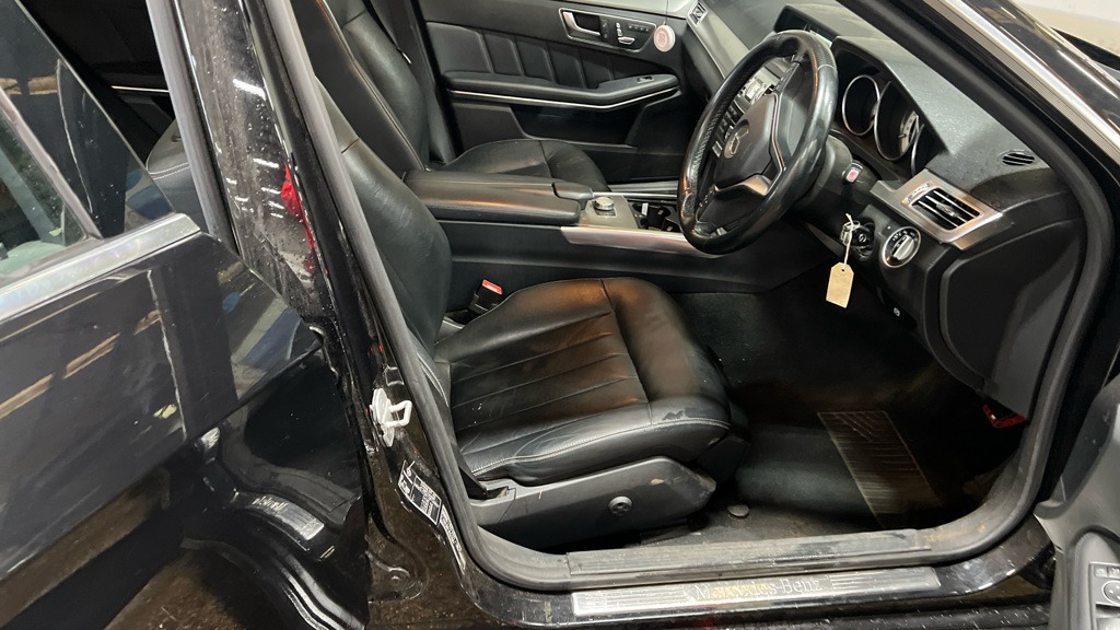 Used Mercedes-Benz E Class 2015 for sale - 76653723: Photo 4