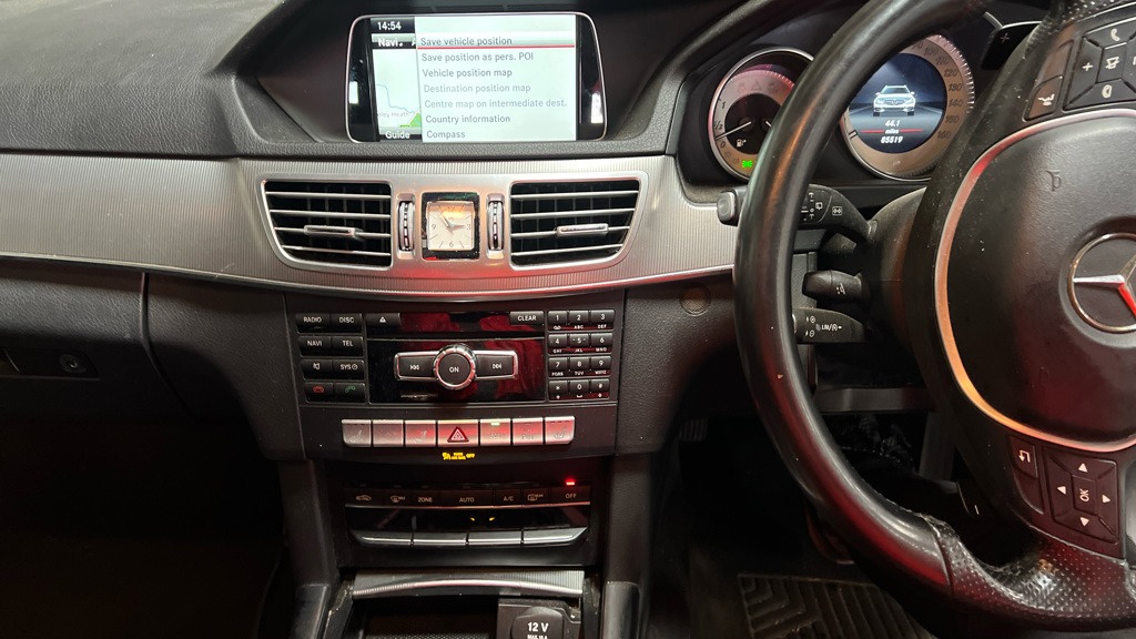 Used Mercedes-Benz E Class 2015 for sale - 76653723: Photo 5