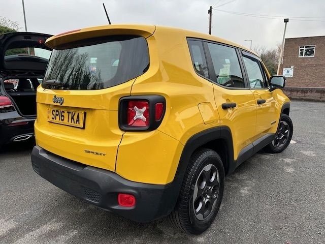 Used Jeep Renegade 2016 for sale - 76344347: Photo 4