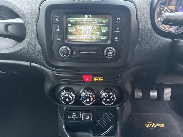 Used Jeep Renegade 2016 for sale - 76344347: Photo 9