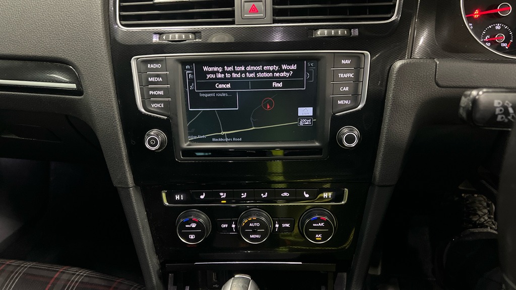 Used Volkswagen Golf 2017 for sale - 77112819: Photo 11