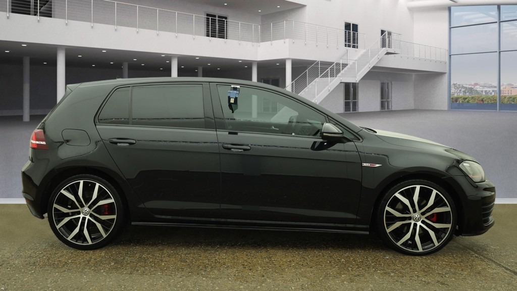 Used Volkswagen Golf 2017 for sale - 77112819: Photo 6