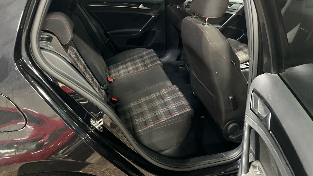 Used Volkswagen Golf 2017 for sale - 77112819: Photo 8