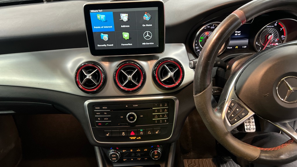 Used Mercedes-Benz GLA 2016 for sale - 76365035: Photo 10