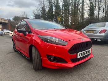 Used Ford Fiesta 2015 for sale - 76908399: Photo