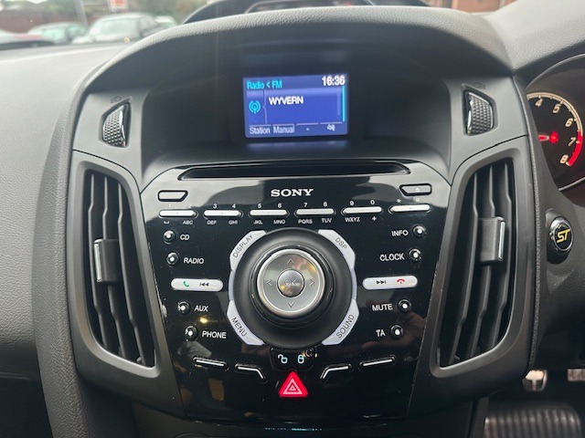 Used Ford Focus 2013 for sale - 76384734: Photo 10