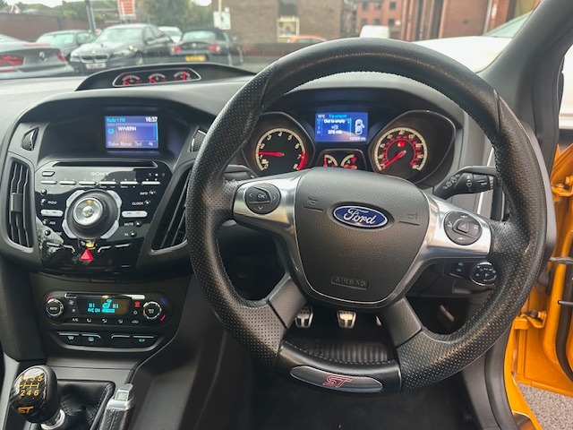 Used Ford Focus 2013 for sale - 76384734: Photo 12