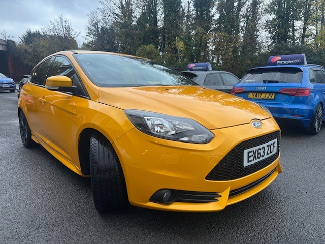 Used Ford Focus 2013 for sale - 76384734: Photo 2