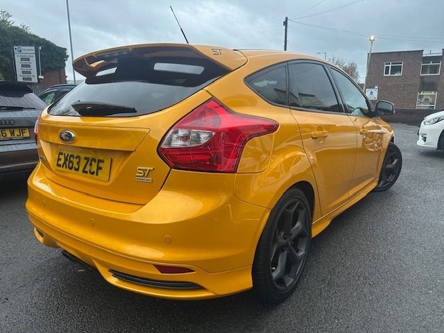 Used Ford Focus 2013 for sale - 76384734: Photo 3