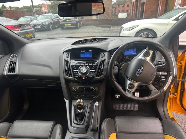 Used Ford Focus 2013 for sale - 76384734: Photo 8