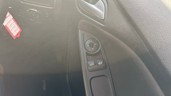 Used Ford Focus 2011 for sale - 76332067: Photo 10