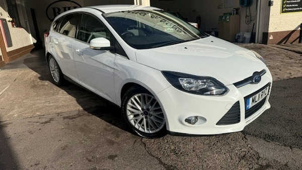 Used Ford Focus 2011 for sale - 76332067: Photo 2