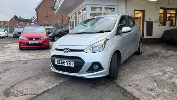 Used Hyundai i10 2016 for sale - 76332055: Photo 1