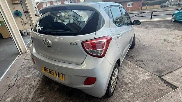 Used Hyundai i10 2016 for sale - 76332055: Photo 3