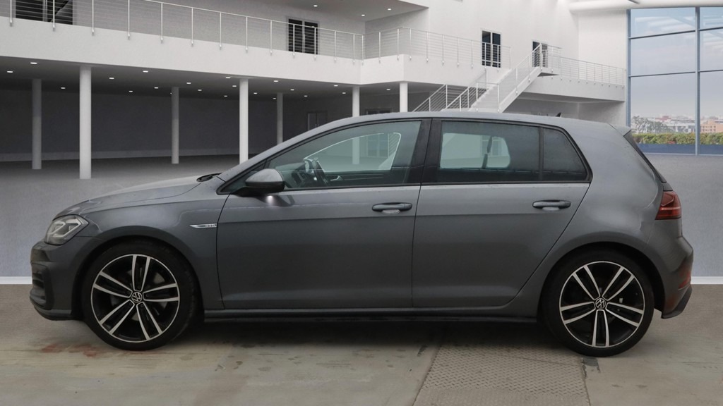 Used Volkswagen Golf 2017 for sale - 76707104: Photo 8