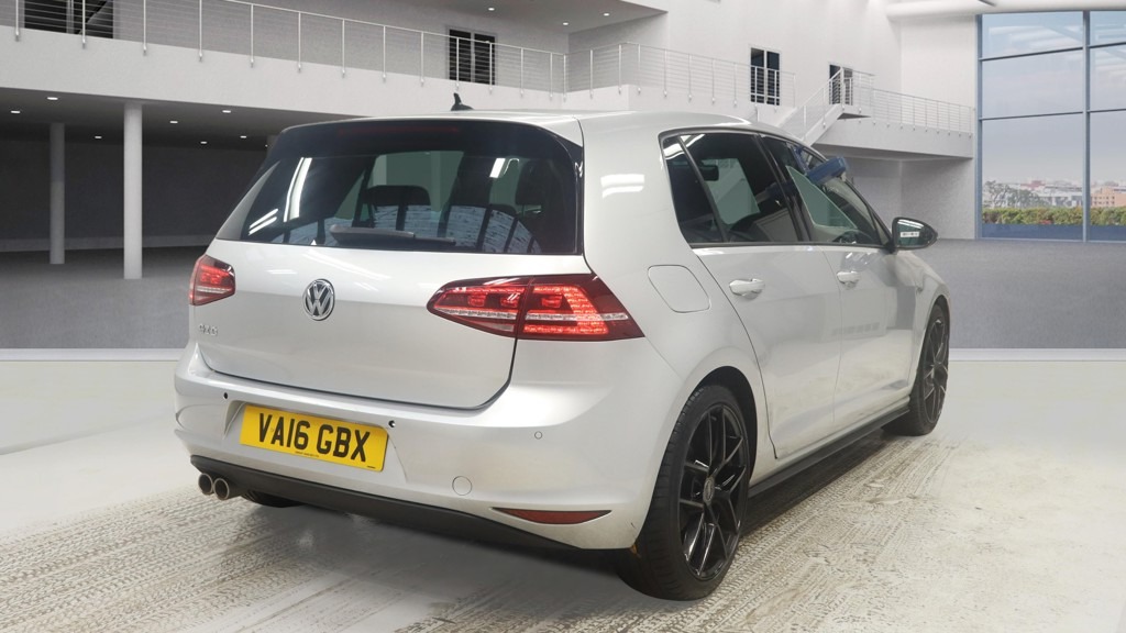 Used Volkswagen Golf 2016 for sale - 76611331: Photo 4