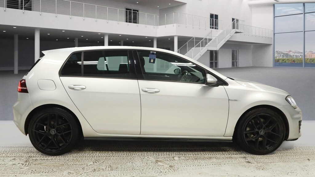 Used Volkswagen Golf 2016 for sale - 76611331: Photo 5