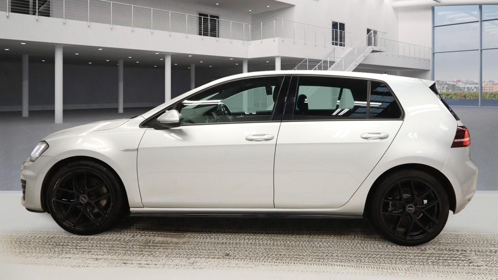 Used Volkswagen Golf 2016 for sale - 76611331: Photo 6