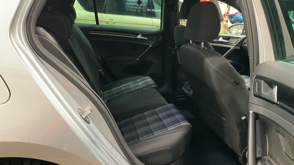 Used Volkswagen Golf 2016 for sale - 76611331: Photo 7