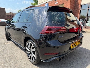 Used Volkswagen Golf 2018 for sale - 78565610: Photo