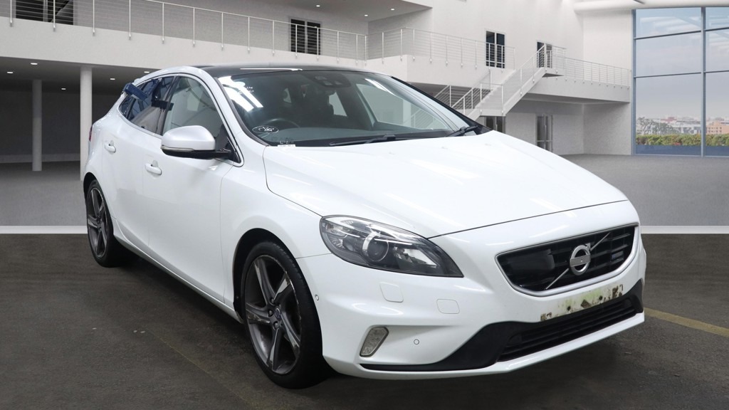 Used Volvo V40 2014 for sale - 76858725: Photo 3
