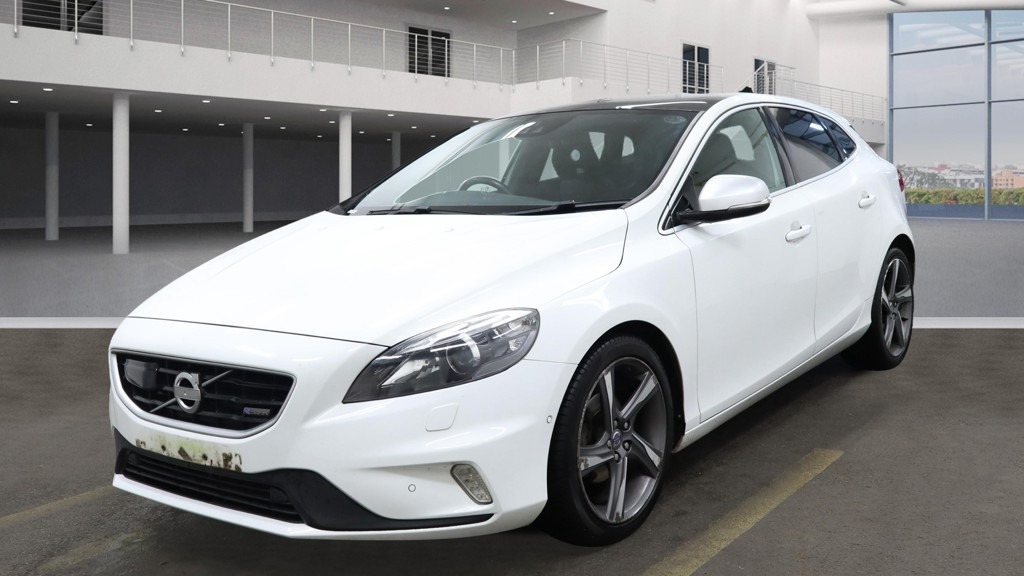 Used Volvo V40 2014 for sale - 76858725: Photo 4