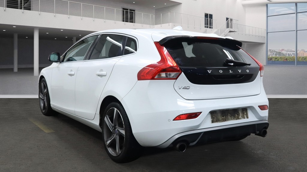 Used Volvo V40 2014 for sale - 76858725: Photo 5
