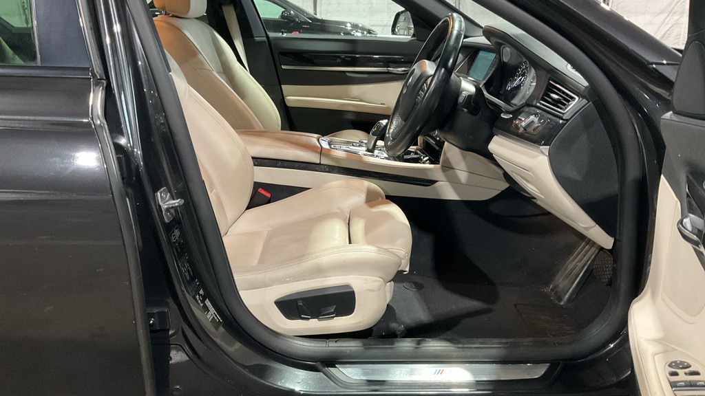 Used BMW 7 Series 2013 for sale - 77687790: Photo 12