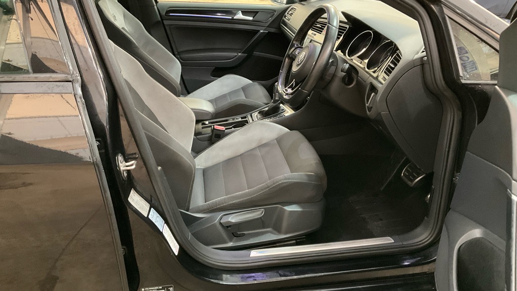 Used Volkswagen Golf 2015 for sale - 77022721: Photo 10