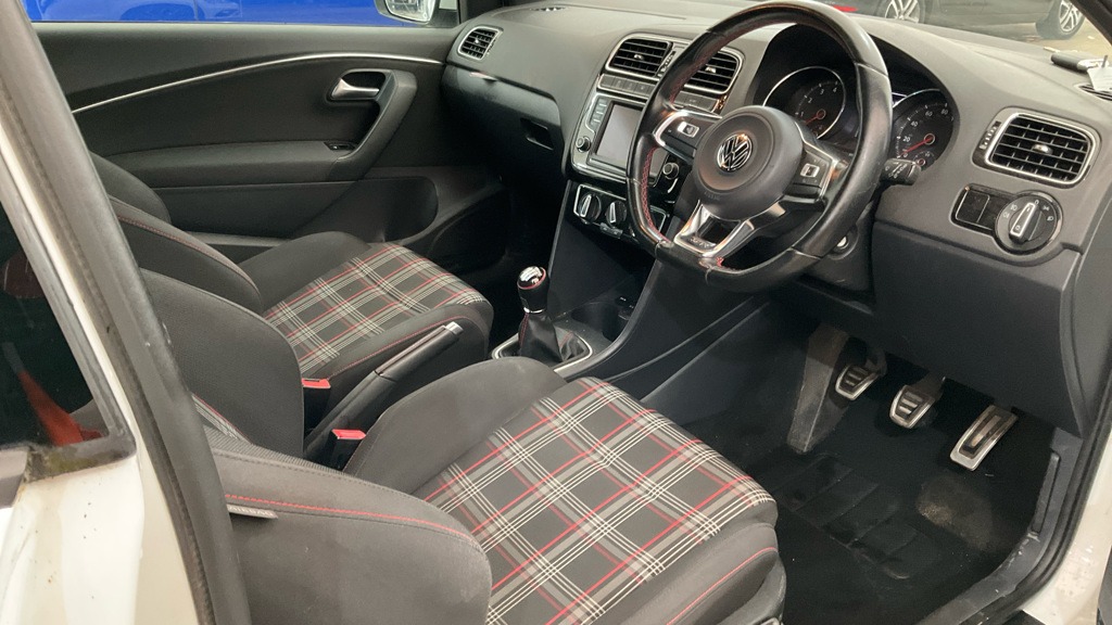 Used Volkswagen Polo 2015 for sale - 78092642: Photo 14