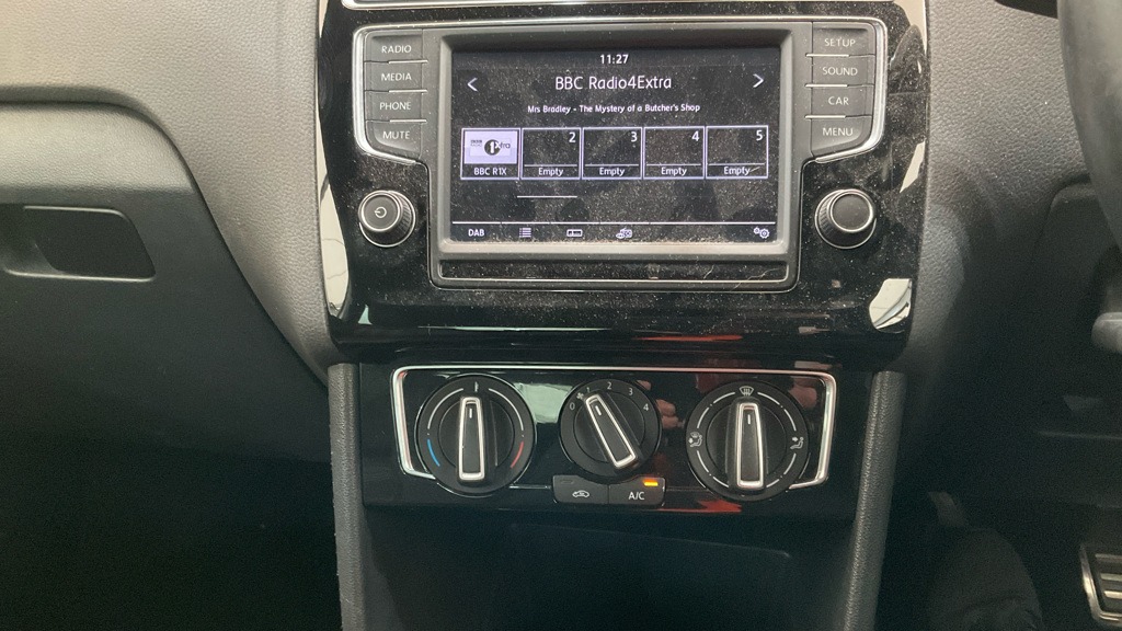 Used Volkswagen Polo 2015 for sale - 78092642: Photo 16