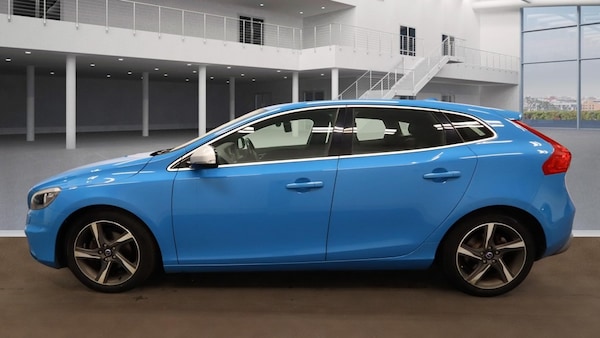 Used Volvo V40 2014 for sale - 76288355: Photo 6