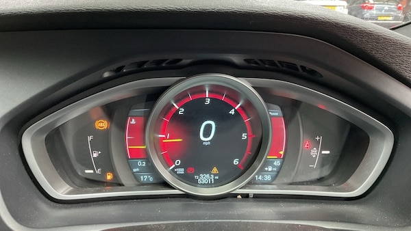 Used Volvo V40 2014 for sale - 76288355: Photo 9